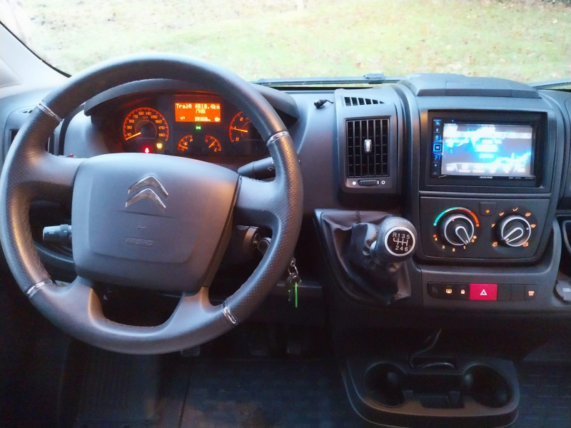 Sunlight T 68 met trekhaak  foto: 20