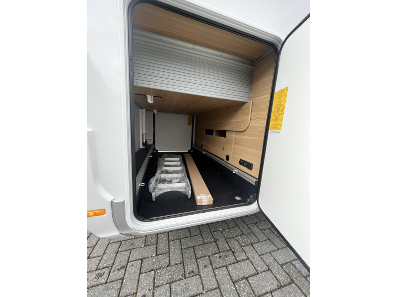 Adria Coral Plus 670 SC - QUEENSBED Foto: 21