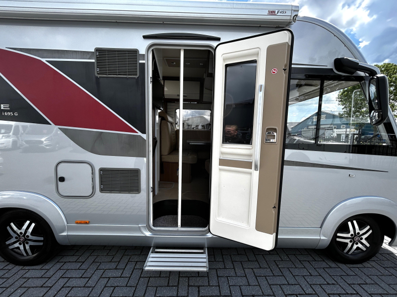Bürstner Elegance 695 G Queensbed/Automaat/2016!  foto: 5