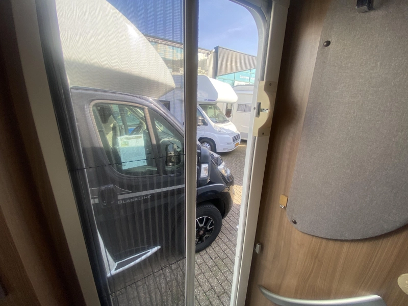 Pilote Aventura P 730 mit Queensize-Bett UND LUXUS Foto: 12