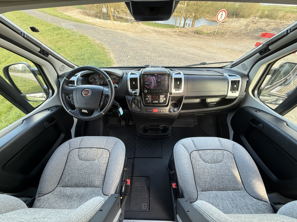 CARTHAGO MALIBU VAN 640 LE photo: 11
