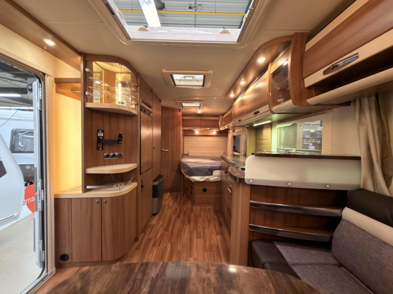Knaus Sudwind Exclusive 580 UF mover+avance+aire acondicionado de banco foto: 6