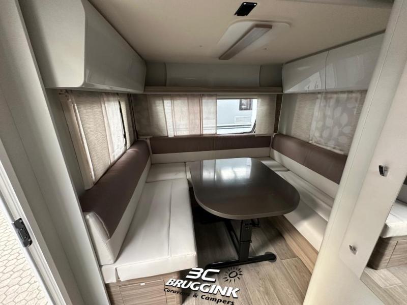 Bürstner Averso Plus 520 TL - ENKELE BEDDEN  foto: 2