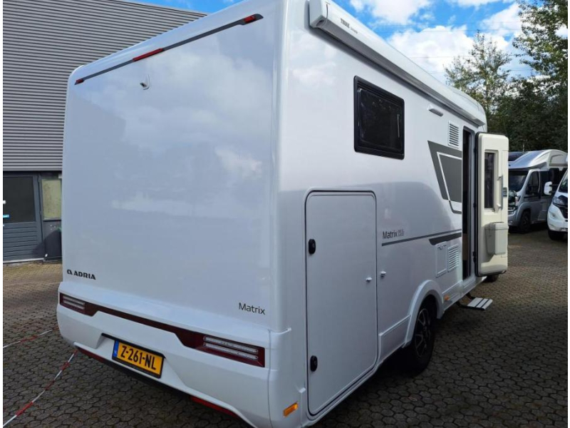 Adria Matrix Axess 650 SL - NIEUWSTAAT - HEFBED  foto: 3