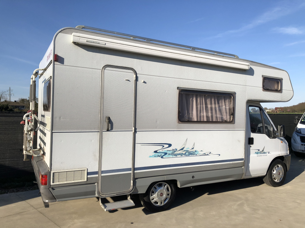 Dethleffs A5830 5 pers starters camper  foto: 1