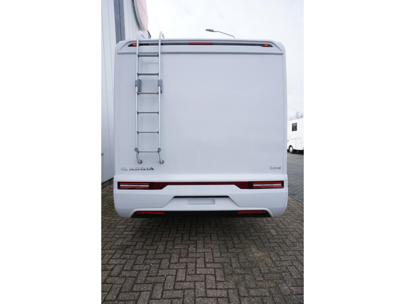 Adria Coral Plus 670 DL  foto: 4