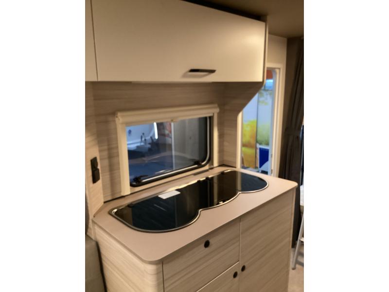 Dethleffs C'Joy Active 480 QLK stapelbed  foto: 10