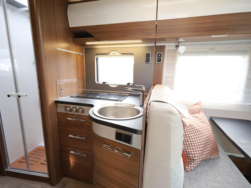 Hymer B-MC T 680 FULL OPTIONS photo: 5