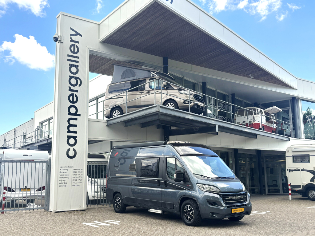 Malibu Van Charming GT 600 DB AUTOMAAT ENKELE BEDDEN 5.99M EURO 6