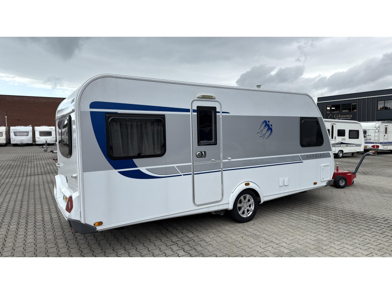 Knaus Sudwind Silver Selection 500 FU frans bed rondzit toilet  foto: 13