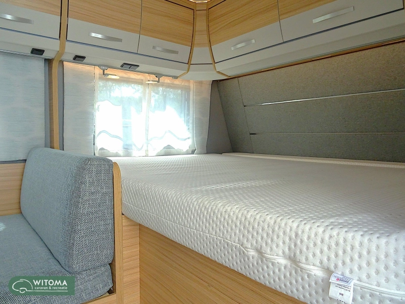 Dethleffs Camper 500 QSK airco mover luifel ATC  foto: 8