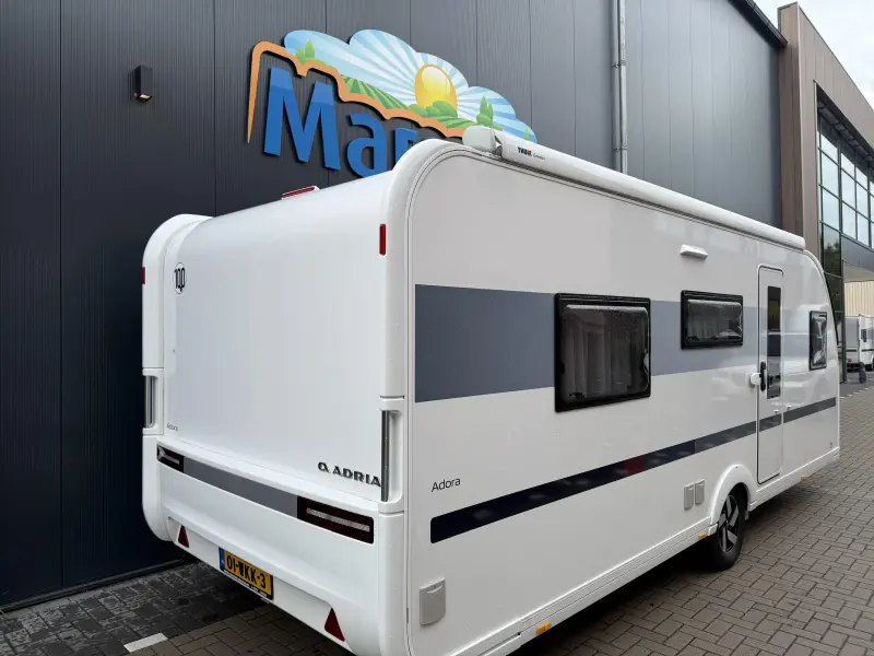 Adria Adora 593 UP BOMVOL MET OPTIES 