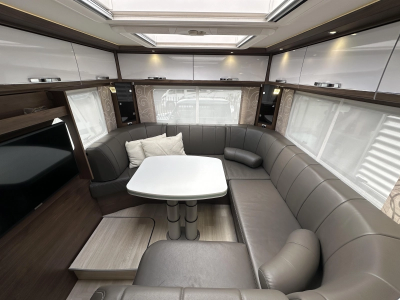 Frankia Platin I 8400 PLUS Mercedes Round Seat 190HP photo: 9