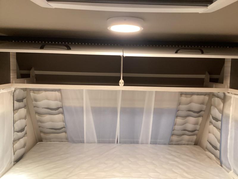 Dethleffs C'Joy Active 480 QLK stapelbed  foto: 5