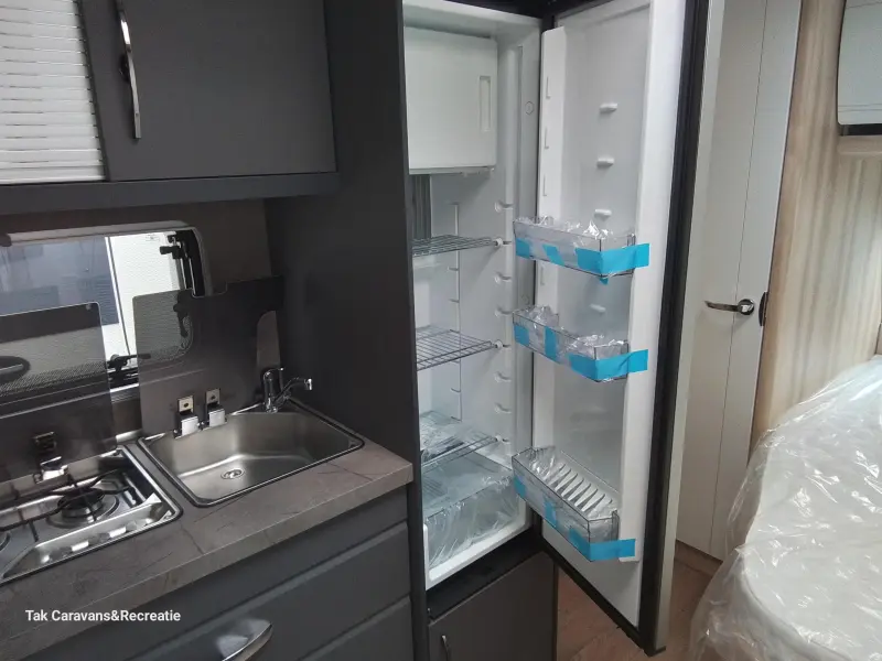 Hobby De Luxe 460 UFE net binnen  foto: 6