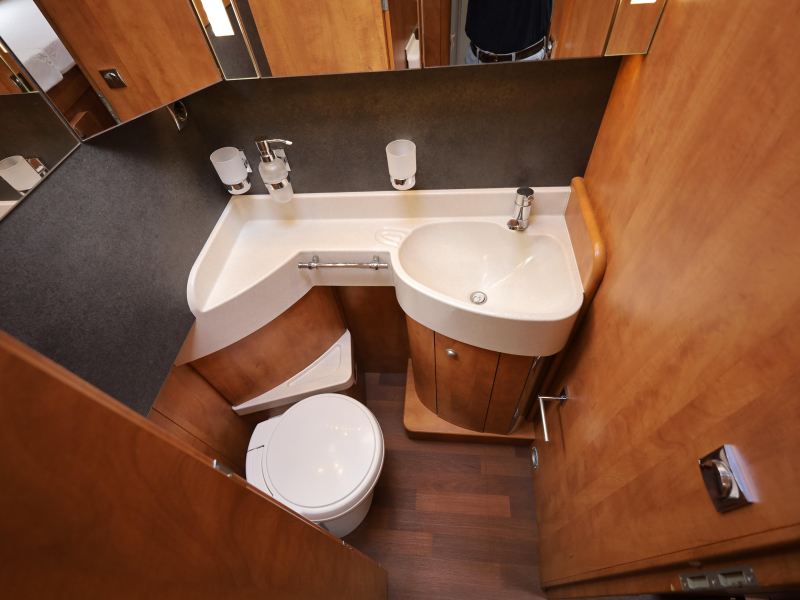 Carthago Chic C-Line II I 4.9 LE Automatik - ohne Hubbett Foto: 11