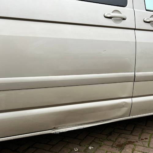 VOLKSWAGEN MULTIVAN TDI 128 KW 2.5 AUT Foto: 5