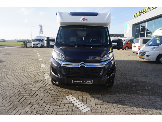 B&uuml;rstner Limited T 690 Citroen Foto: 8