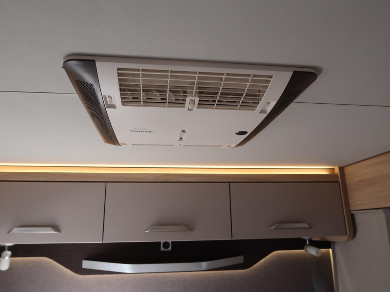 Knaus Van TI 650 MEG LEVELSYST / KLIMAANLAGE/ 177 PS Foto: 14