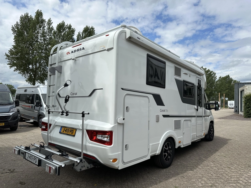 Adria Coral 600 SL level systeem  foto: 5