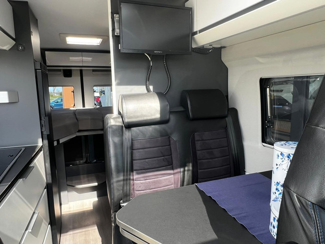 Adria TWIN 640 SLB SUPREME /Automatik/L&auml;ngsbetten Foto: 23