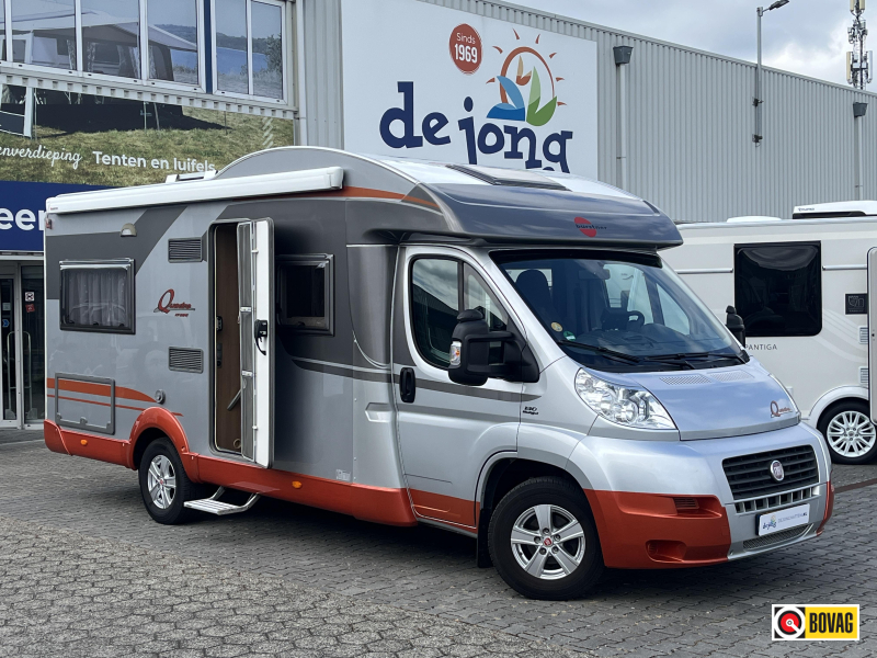 Bürstner Quadro 664 IT - Hefbed - Zonnepaneel