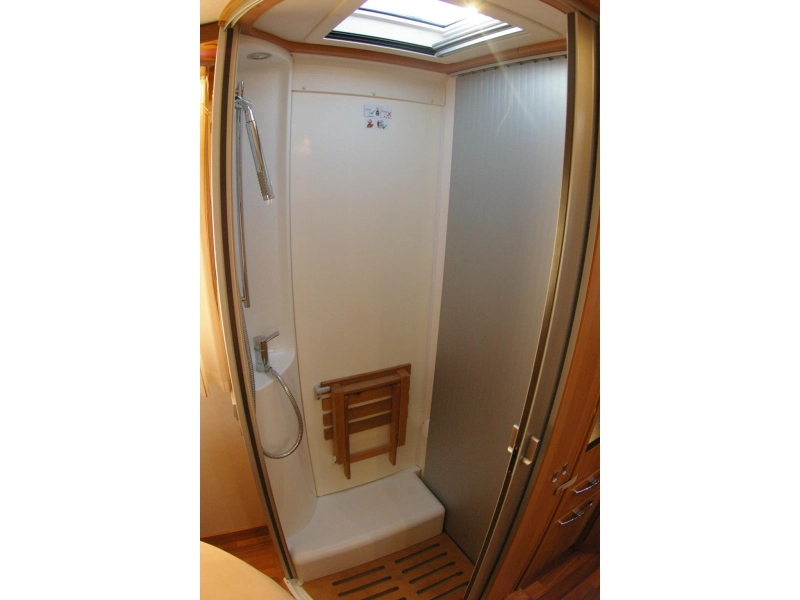 Hymer Bianco Line 698 CL Queensbed.  foto: 21