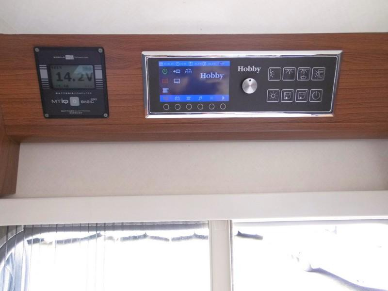 Hobby Optima De Luxe 75 HF HEFBED +SOLAR +FIETSENREK  foto: 15