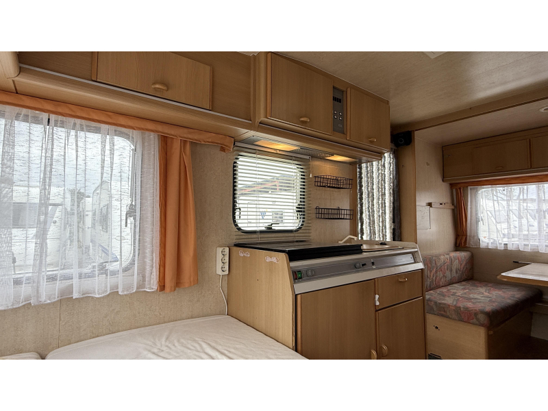 Adria Optima 425 TK Festbett Sitz Toilettenraum Foto: 7