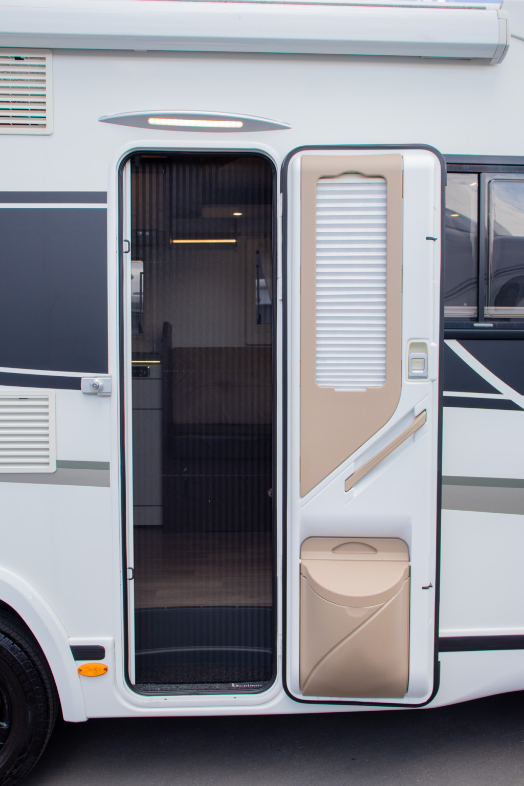 Benimar Tessoro 487 Cocoon photo: 31