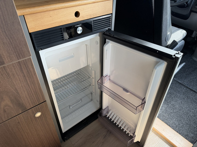 Mercedes-Benz Sprinter / Free Storage photo: 8