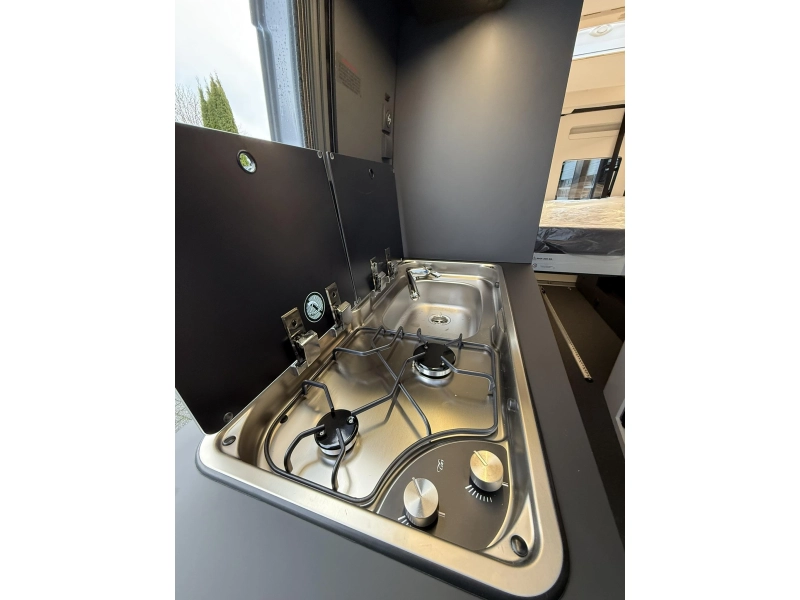 Adria Twin Supreme 640 SGX 180PK - Heavy chassis  foto: 17