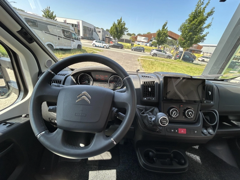Sunlight T 68 Adventure Edition + Drop-down bed & Air conditioning photo: 11