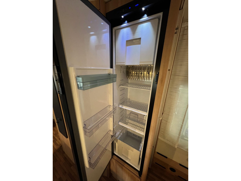 LMC Munsterland 450 D Mover, Luifel, Fietsenrek  foto: 11