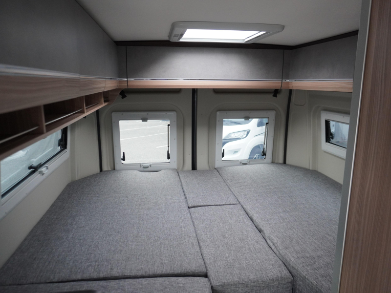 P&ouml;ssl Summit Shine 600 L AS NEW AND COMPLETE photo: 8