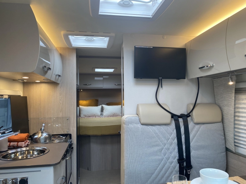Bürstner Nexxo Van 700 Qeensbed  foto: 11