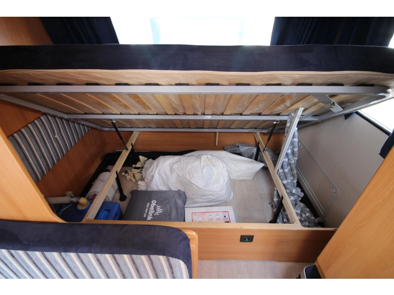 Caravelair Antares Luxe 420 Etuiluifel + zijwand(en)  foto: 18