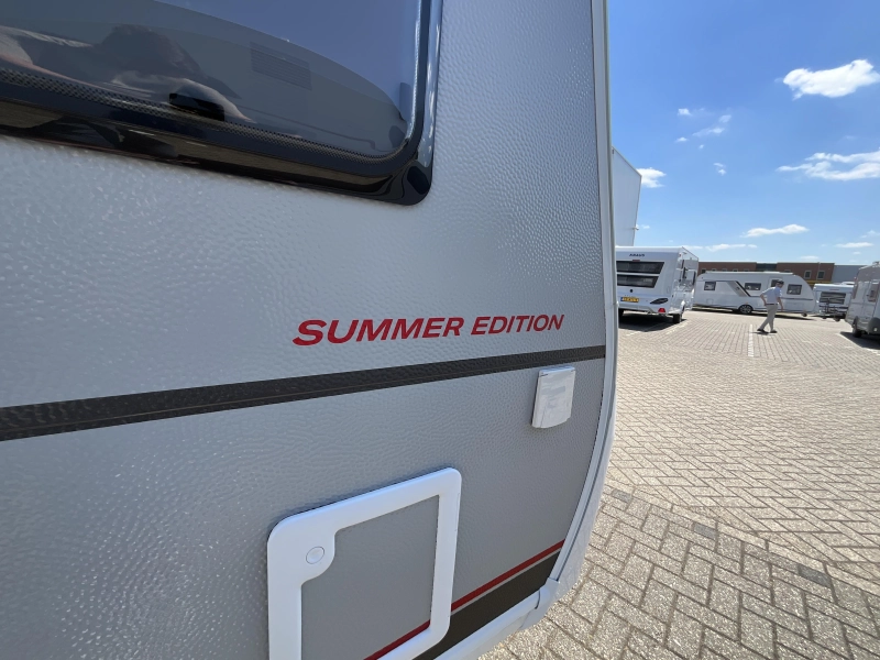 Dethleffs Summer Edition 560 FMK PRIMEUR-BUNK BED photo: 16