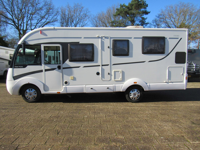 Itineo MB700 Fiat Integriert Queensbett und Hubbett Bj. 2016 Foto: 1