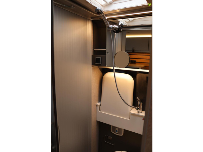 Hymer Grand Canyon 180hp Automatic | Lithium | 5G router | LED headlights | Diesel heating | Fiat multimedia system | Outdoor shower | A photo: 19