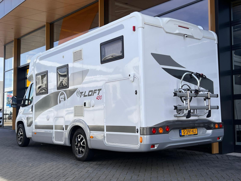 Elnagh T-Loft 450 Querbett und Hubbett Foto: 4