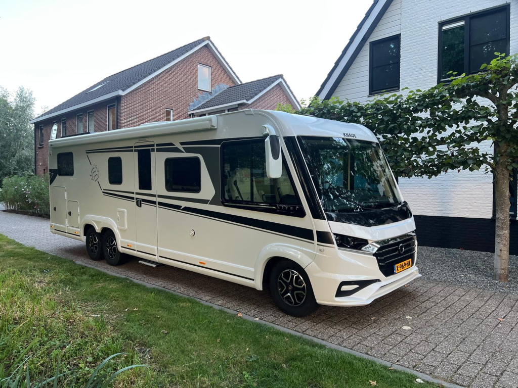 KNAUS R12 foto: 0