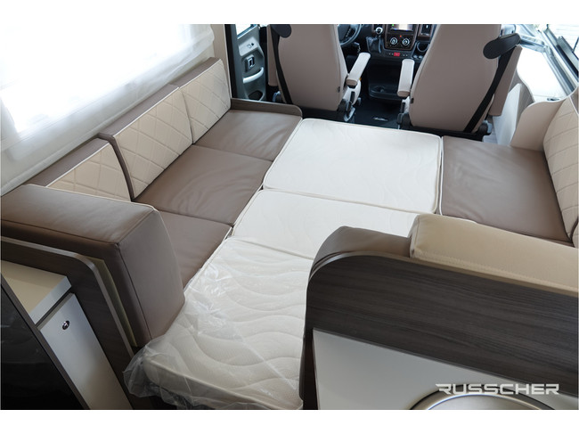 McLouis 822 G CARAT 160Pk Aut. | 6-Persoons | Maxxfan | Trekhaak foto: 17