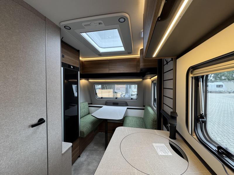 Eriba Novaline 442 V 