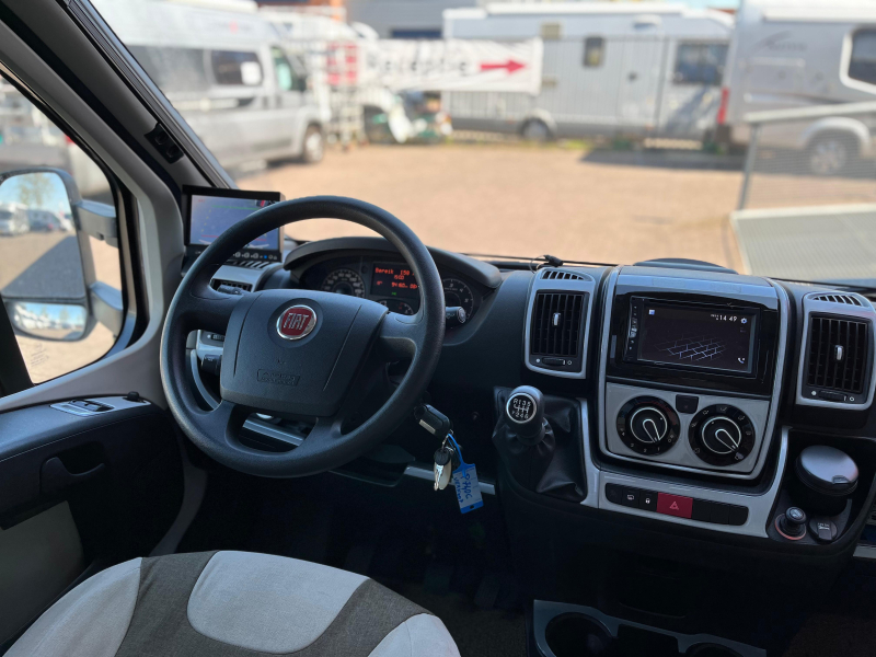 Pilote P 740 C Queensbed, autocaravana foto: 18