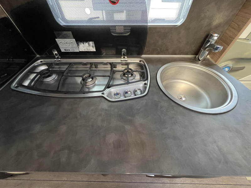 Knaus Sport Silver Selection 540 FDK stapelbed , 5 persoons  foto: 9
