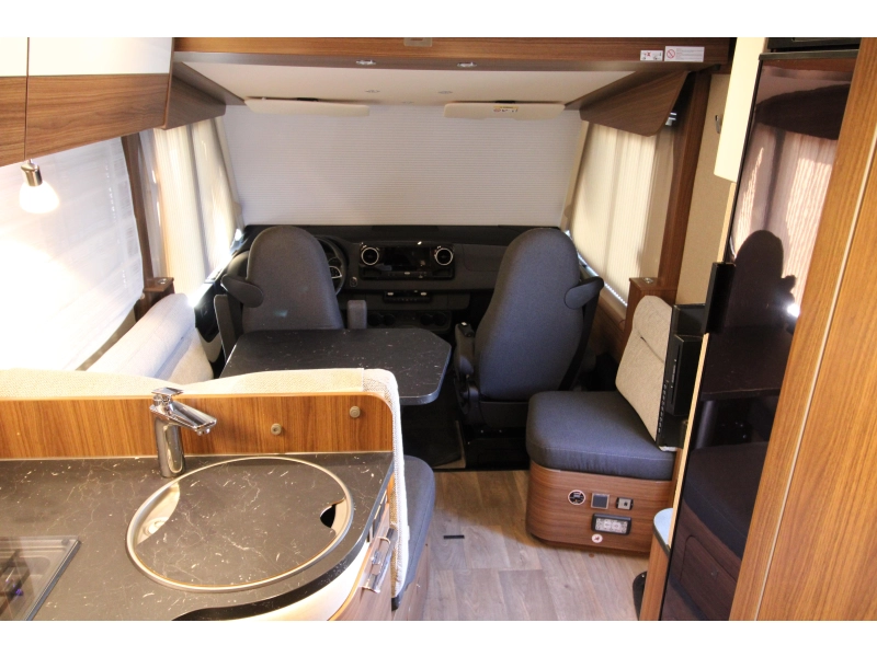 Hymer BMC-I 690 Levelsyteem / 9G Tronic  foto: 14