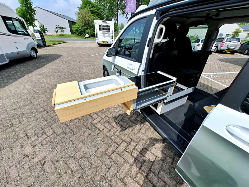 Mercedes-Benz EQV Buscamper Tonke Nomad  foto: 8