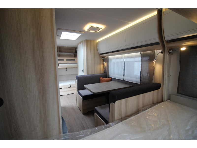 Hobby De Luxe 490 KMF Stapelbedden!  foto: 8