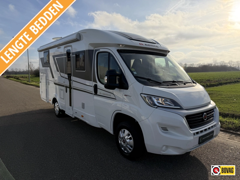 Adria Compact PLUS DL Cara a cara, suspensión neumática 